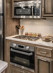 2019 KZ RV Durango Gold G366FBT Fifth Wheel Kitchen Stove