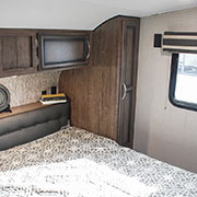 2019 KZ RV Durango Half-Ton D256RKT Fifth Wheel Bed