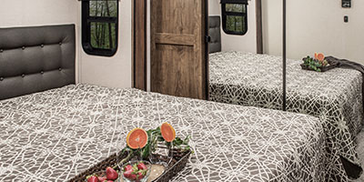 2019 KZ RV Durango D333RLT Fifth Wheel Bed