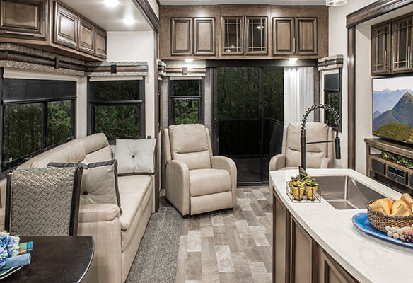 2020 KZ RV Durango Gold G382MBQ Fifth Wheel Living Room