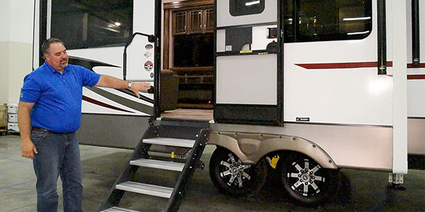 KZ RV 2020 Durango G384RLT Fifth Wheel Exterior Video