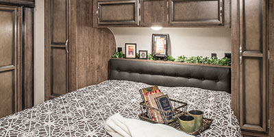 2019 KZ RV Durango Half-Ton D256RKT Fifth Wheel Bed