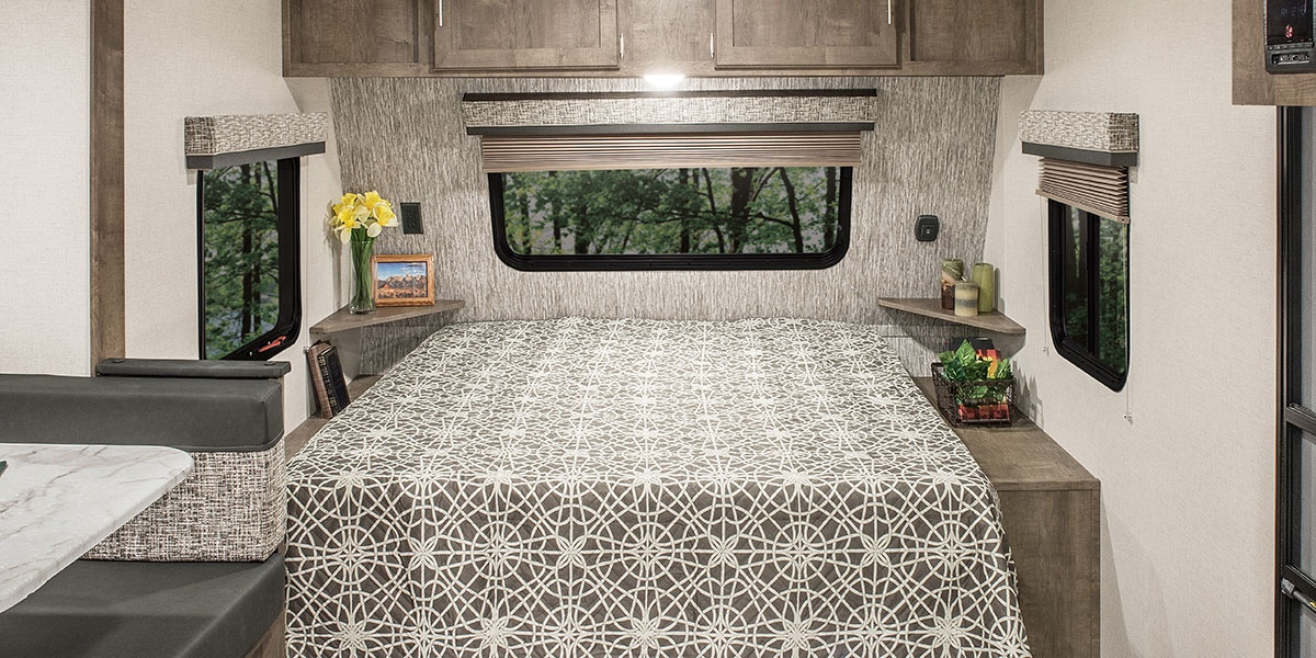 2019 KZ RV Escape E181RB Travel Trailer Bed