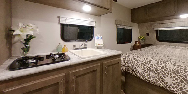 2019 KZ RV Sportsmen Classic 190BH Travel Trailer Interior 360