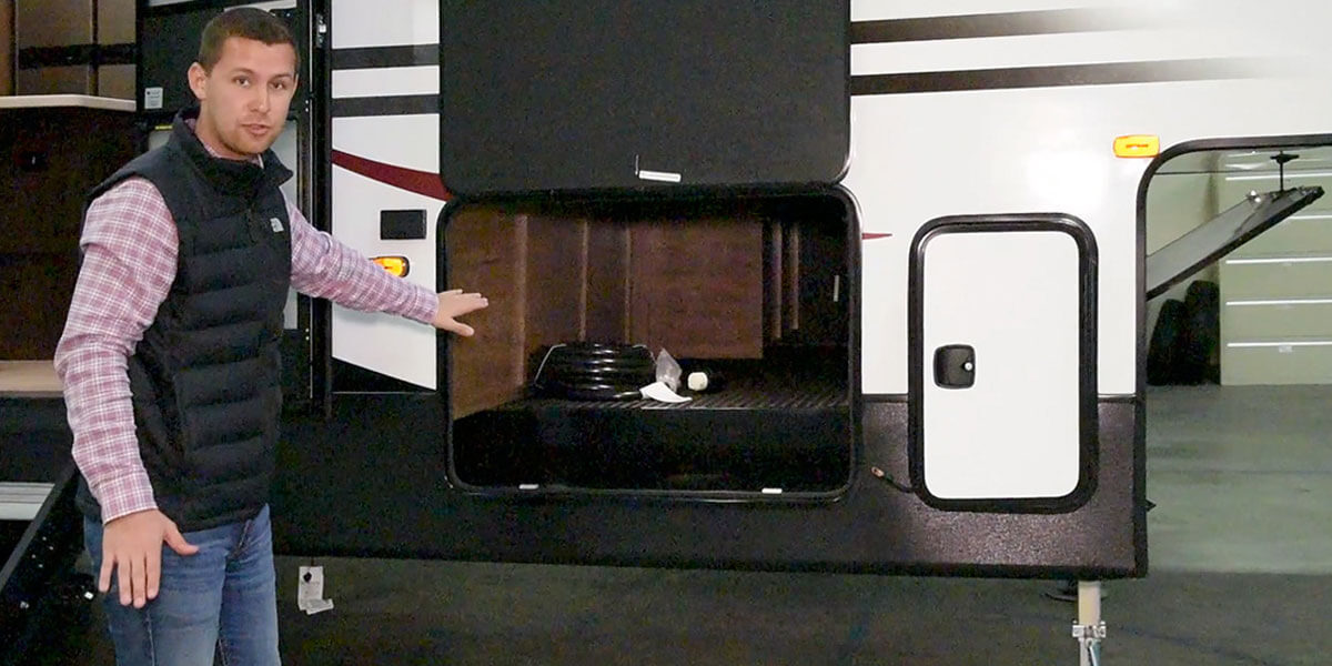 2020 KZ RV Venom V-Series V3815TK Fifth Wheel Toy Hauler Exterior Features Video