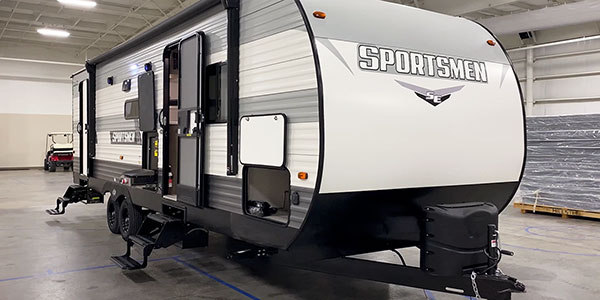 2021 KZ RV Sportsmen SE 261BHKSE Travel Trailer Quick Tour Video