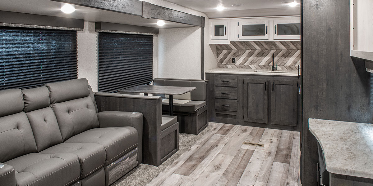 2022 KZ RV Sportsmen SE 312FKSE Travel Trailer Dinette