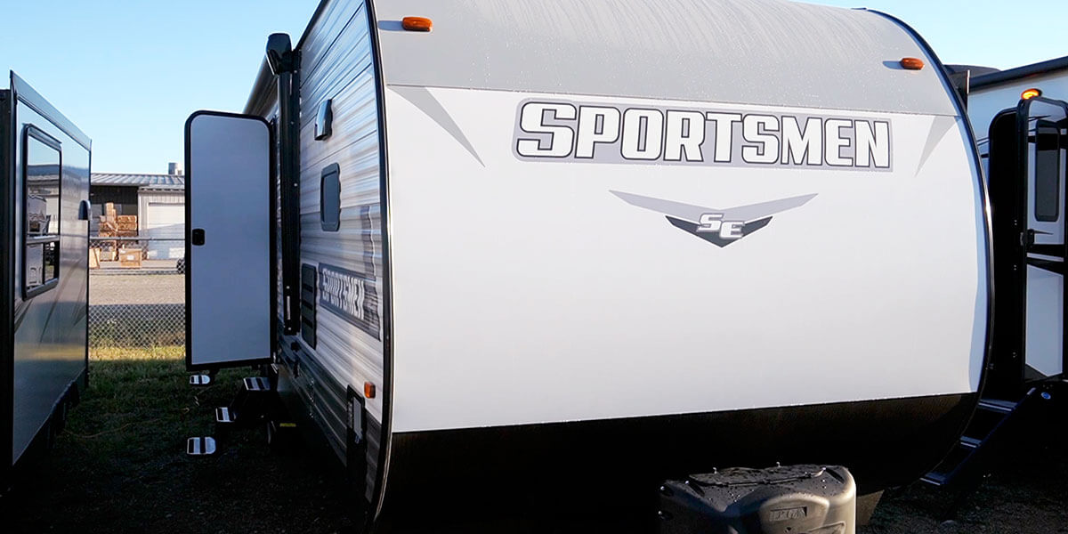 2022 KZ RV Sportsmen SE 312FKSE Travel Trailer Quick Tour Video