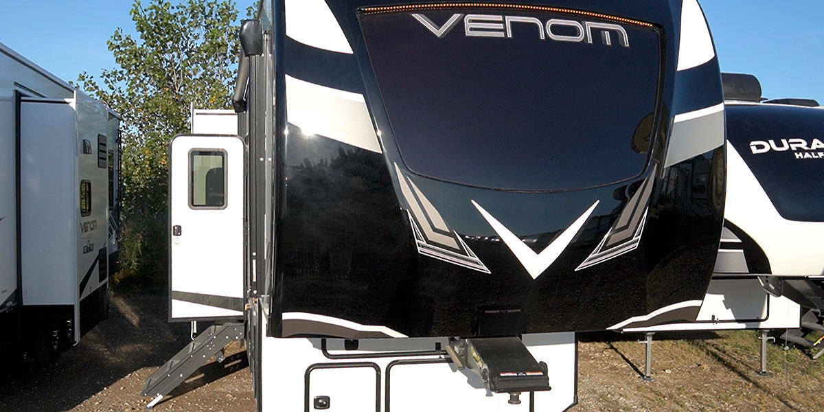 2022 KZ RV Venom 4113TK Fifth Wheel Toy Hauler Quick Tour Video